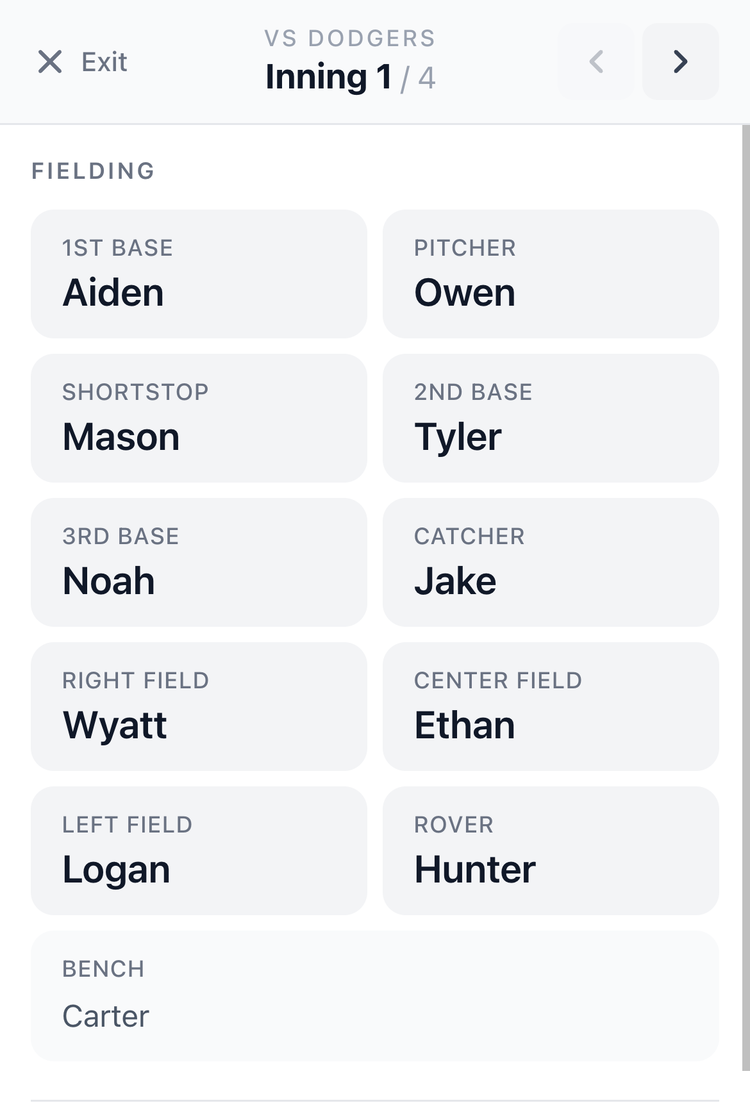 Screenshot: In-Game Mode showing full-screen fielding rotation with large text on a mobile phone